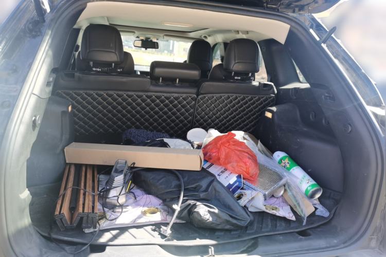 Used Jeep Cherokee 2017 2.4L Professional Smart Edition Trunk