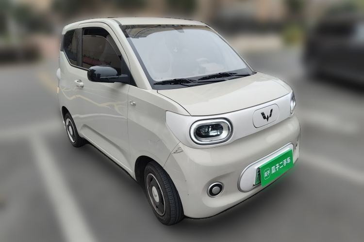 Used Wuling Hongguang MINIEV 2024 3rd Generation 215km Youth Edition Front Right 45 Deg