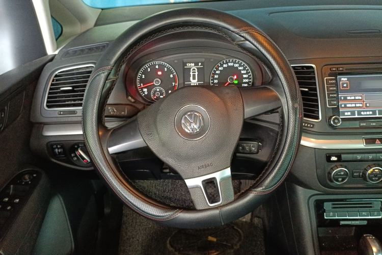 Used Volkswagen Sharan 2013 1.8TSI Standard Model Euro IV Steering Wheel