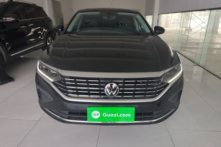 Used Volkswagen Passat 2025 Premium Version 380TSI Dragon Edition