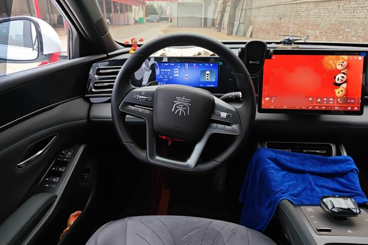Used BYD Qin L 2025 DM-i Smart Drive 80KM Leading Model
