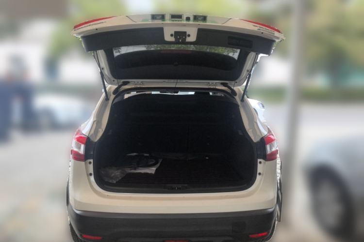 Used Nissan Qashqai 2016 2.0L CVT Luxury Edition
