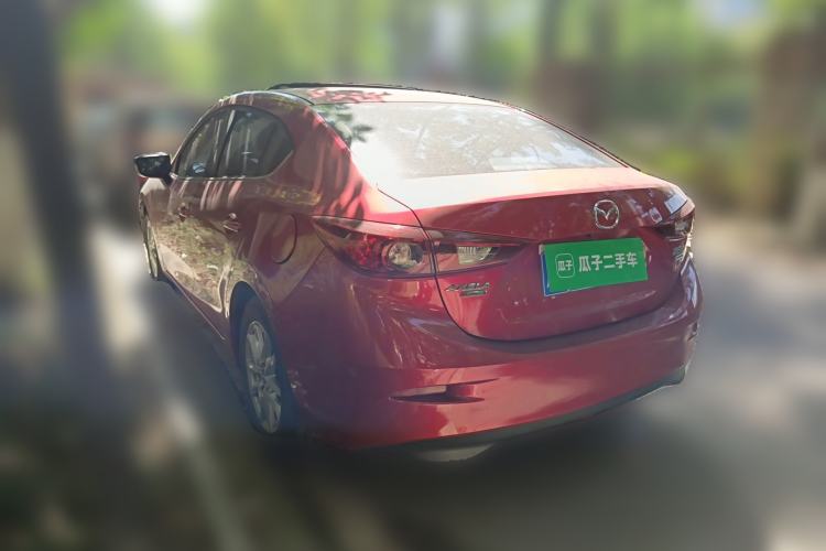 Used Mazda 3 Axela 2016 Sedan 1.5L Automatic Luxury Model