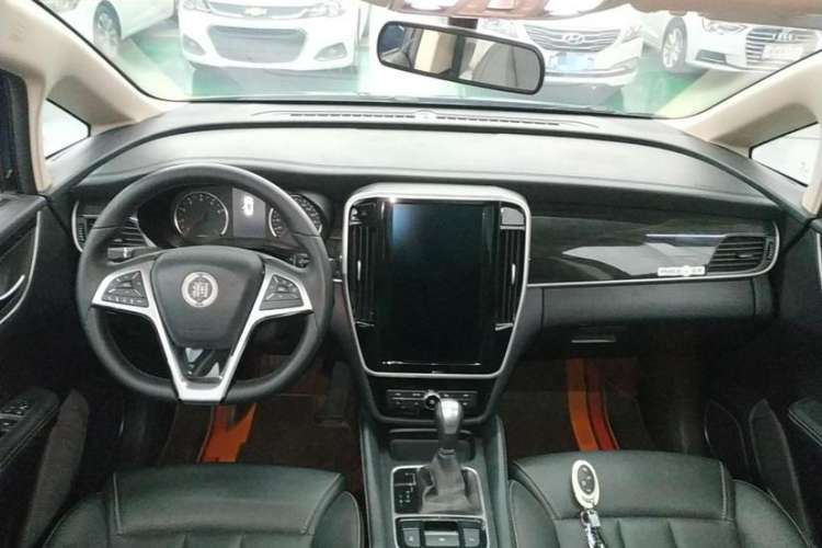 Used BYD Song MAX 2018 1.5T Automatic Smart Connect Elite Model with 6 Seats