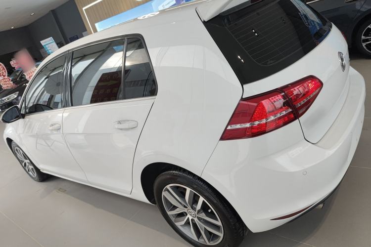 Used Volkswagen Golf 2016 230TSI Automatic Luxury Version