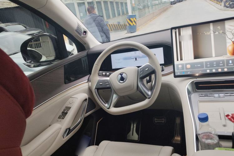 Used Denza N9 2025 Flagship Model