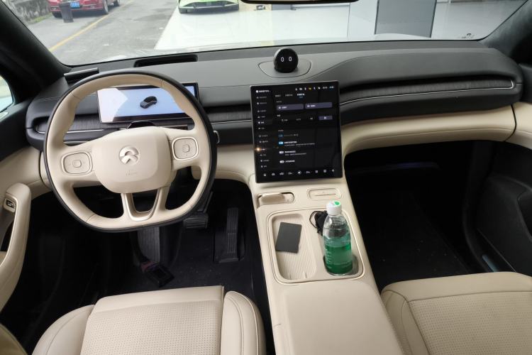 Used Nio ES6 2024 75 kWh
