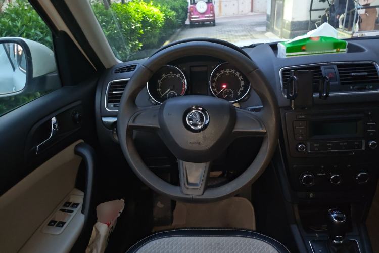 Used Skoda Yeti 2016 1.4TSI DSG Advanced Edition Steering Wheel