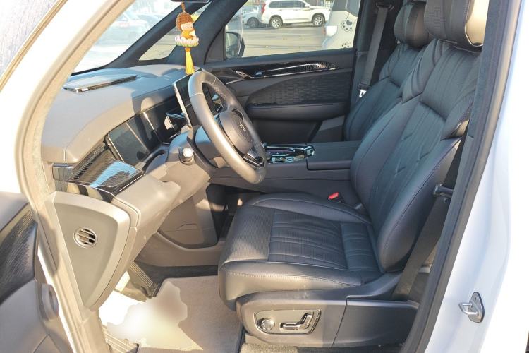 Used Zeekr 009 2022 Revised WE Version
