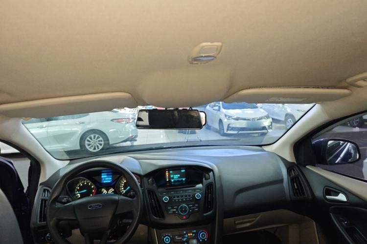 Used Ford Focus 2015 Sedan 1.6L Automatic Comfort Model