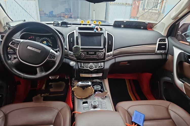 Used Haval H9 2017 2.0T Gasoline 4x4 Luxury 7-Seater

