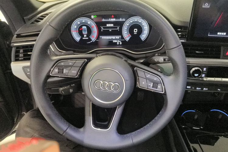 Used Audi A5 2023 Cabriolet 40 TFSI Fashion Dynamic Model Steering Wheel
