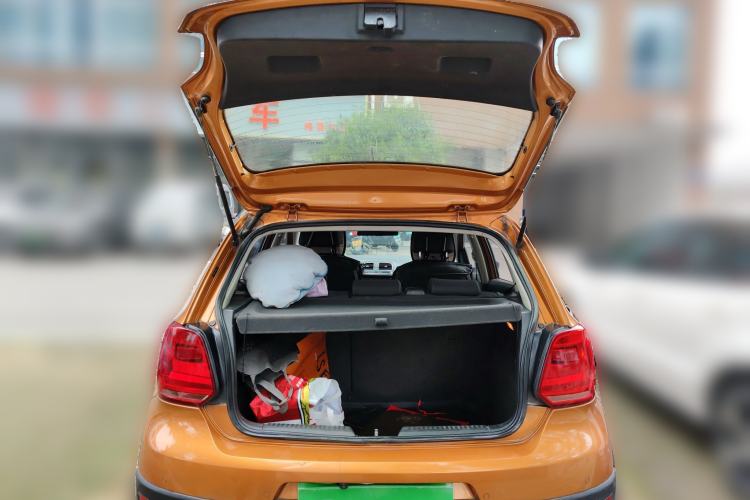 Used Volkswagen Polo 2014 1.6L Cross Polo Automatic
