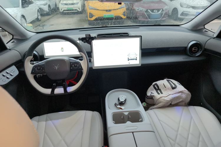 Used ARCFOX Kaola 2023 Family Edition Pro
