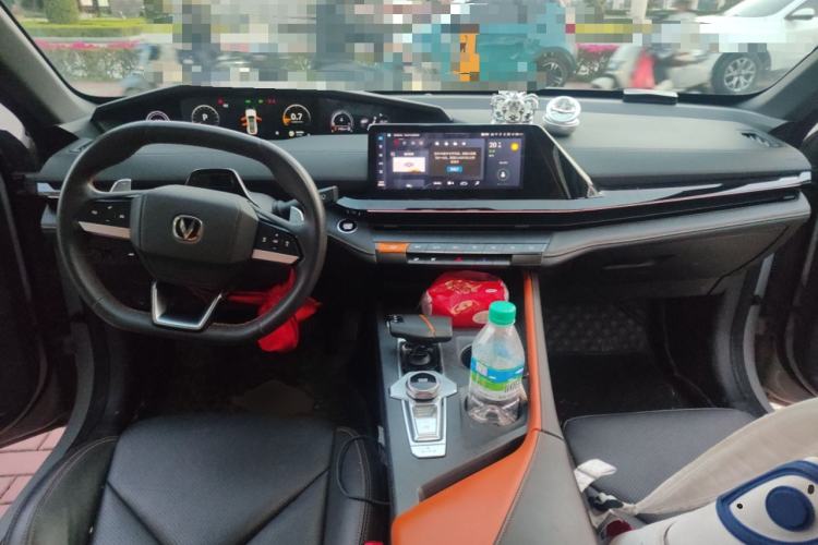 Used Changan UNI-V 2022 1.5T Prestige Version
