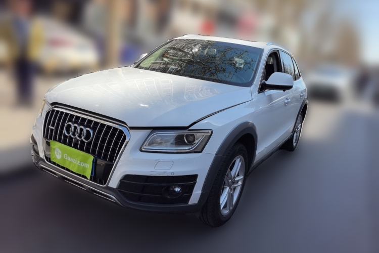 Used Audi Q5 2017 Plus 40 TFSI Technology Model
