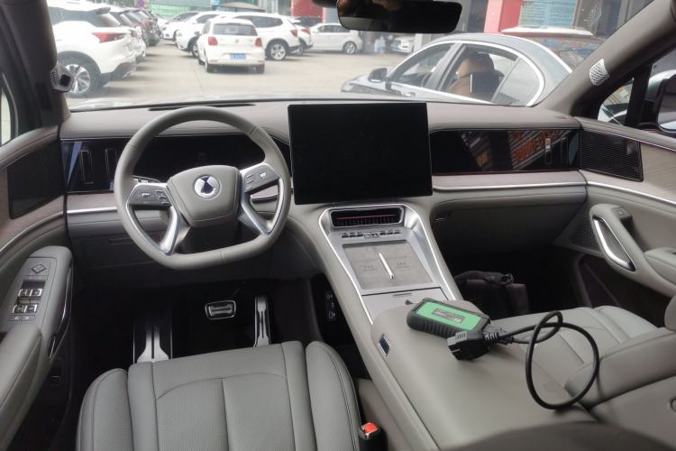 Used Denza N9 2025 Prestige Version