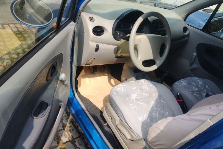 Used Chery QQ3 2012 Fashion Edition 1.0L Manual Champion Version
