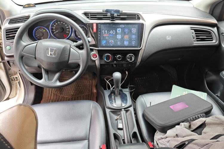 Used Honda City 2017 1.5L CVT Elite Edition Center Console