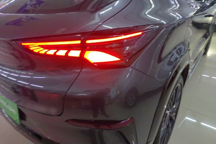 Used CHANGAN UNI-T 2023 Second-Generation 1.5T Prestige Model Right Rear Taillight