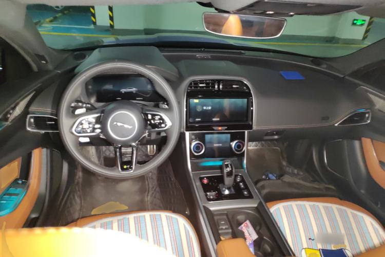 Used Jaguar XEL 2025 2.0T 250 PS R-DYNAMIC 90th Anniversary Edition
