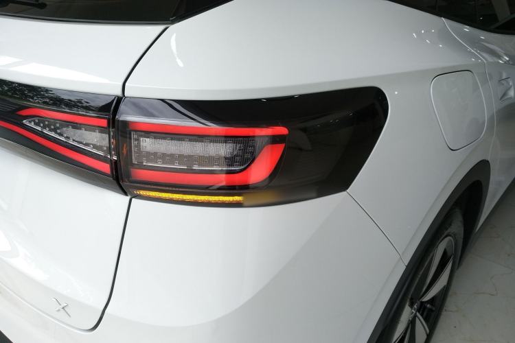 Used Volkswagen ID.4 X 2025 Smart Edition Outstanding Model
