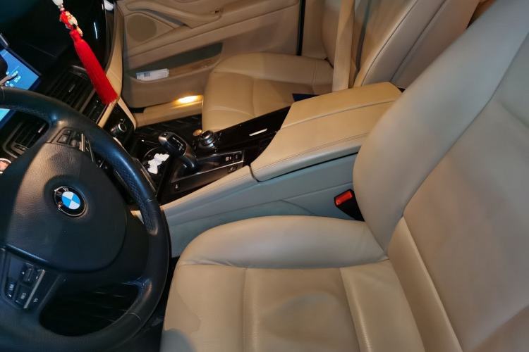 Used BMW 5 Series 2012 523Li Leading Model
