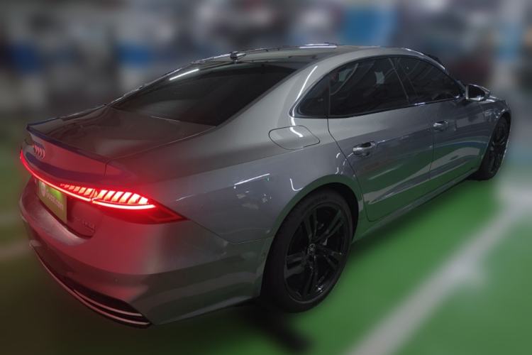 Used Audi A7L 2022 45 TFSI quattro S-line Visionary Crystal Package
