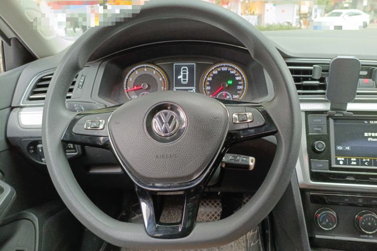 Used Volkswagen Lamando 2019 230TSI DSG Fashion Edition China VI