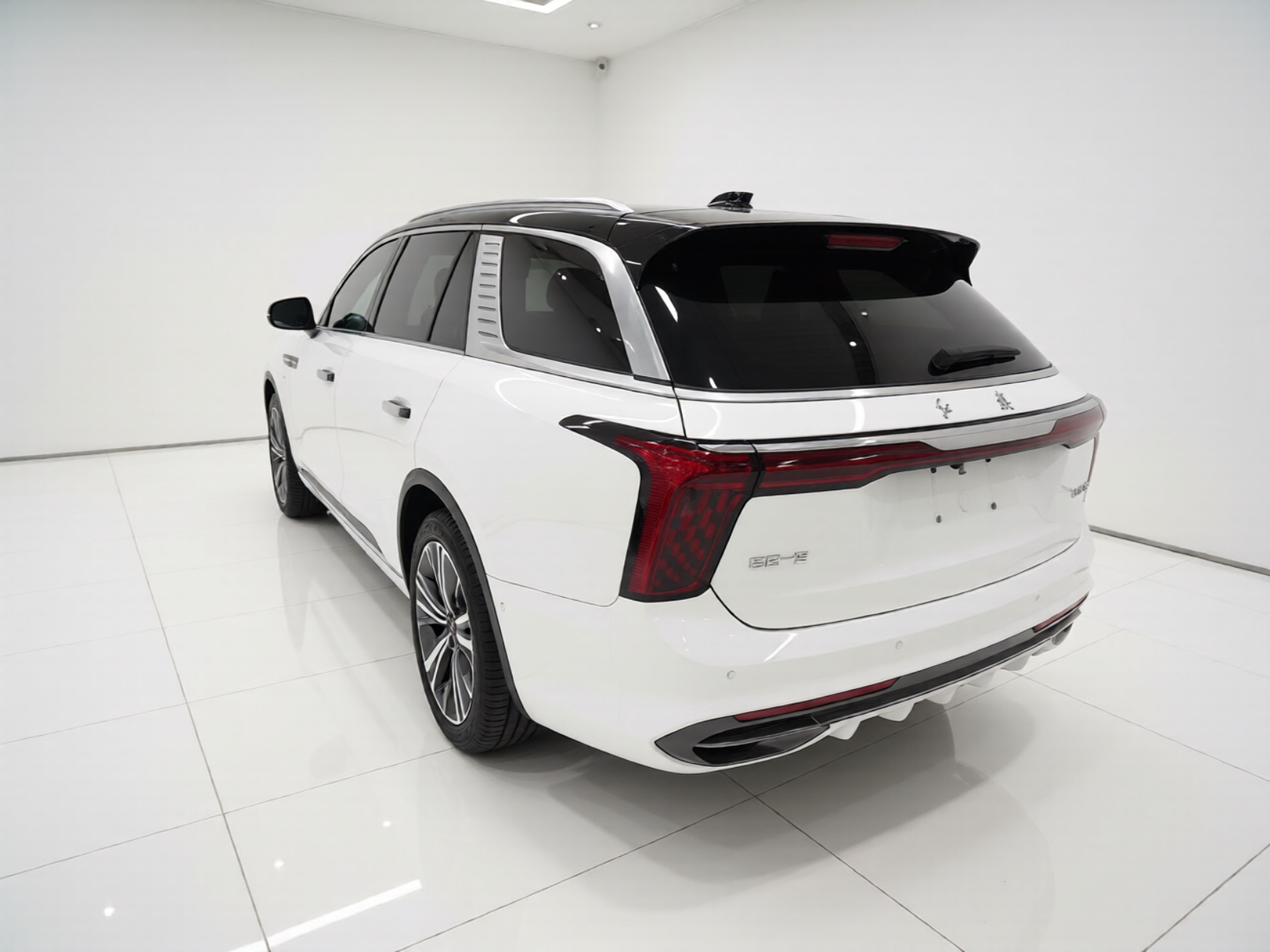 Hongqi E-HS9 2022 660 km Range Flagway Edition Six Seats — снимка 4