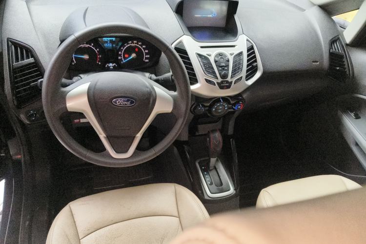 Used Ford EcoSport 2013 1.5L Automatic Fashion Model Center Console