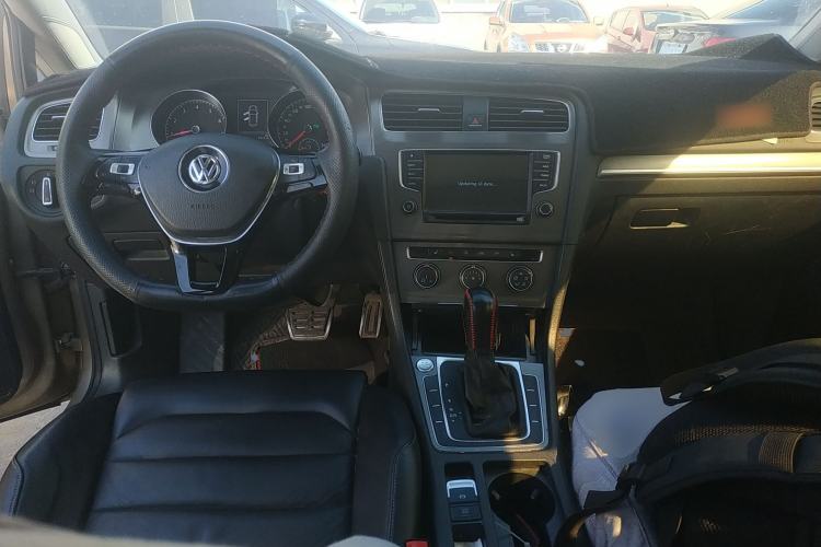 Used Volkswagen Golf 2016 230TSI Automatic Luxury Version