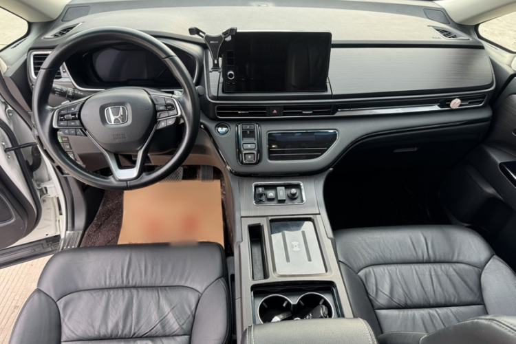 Used Honda Elysion 2022 2.0L eHEV Luxury Edition Interior 1