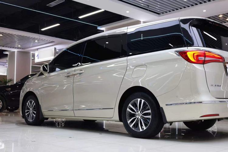 Used Buick GL8 2017 ES 28T Flagship Model China V Standard