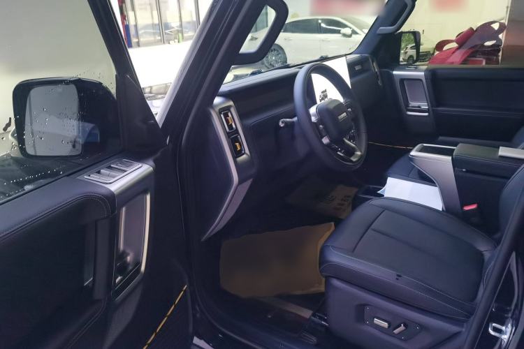 Used iCAR V23 2025 501 Four-Wheel Drive Advanced Version
