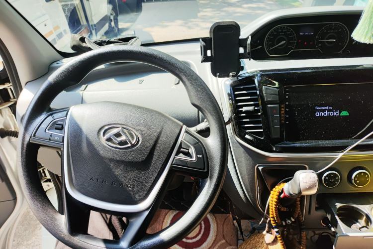 Used SAIC MAXUS Xintu V80 2021 2.0T Manual Classic Aoyuntong Short Wheelbase Mid-Roof 5/6-Seater