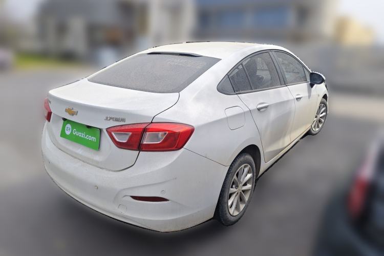 Used Chevrolet Cruze 2017 1.5L Manual Pioneer Edition
