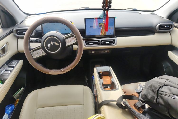 Used Wuling Bingo PLUS 2024 330 km Range Five-Seater Version