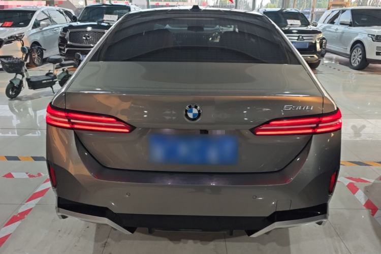 Used BMW 5 Series 2024 530Li Leading Model M Sport Package