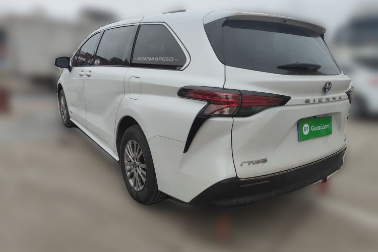 Used Toyota SIENNA 2023 2.5L Hybrid Comfort Edition