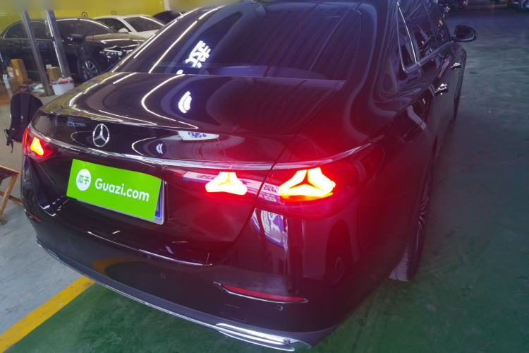 Used Mercedes-Benz E-Class 2024 Refresh E 300 L Stylish Edition
