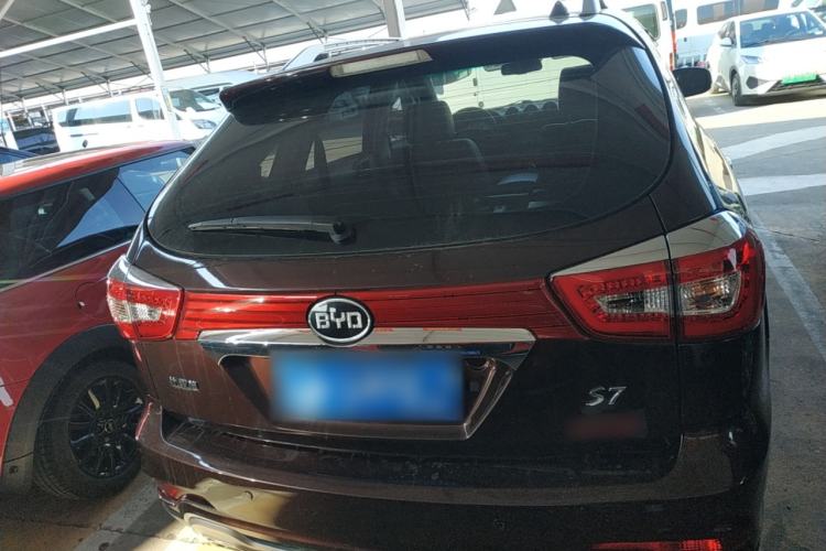 Used BYD S7 2015 2.0T Automatic Prestige Model