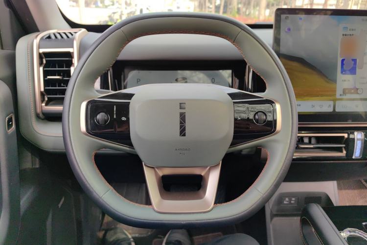 Used iCAR 03 2024 501km Four-wheel Drive Long-Range Advanced Version Steering Wheel