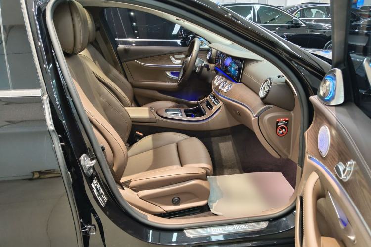 Used Mercedes-Benz E-Class 2023 Facelift E 260 L