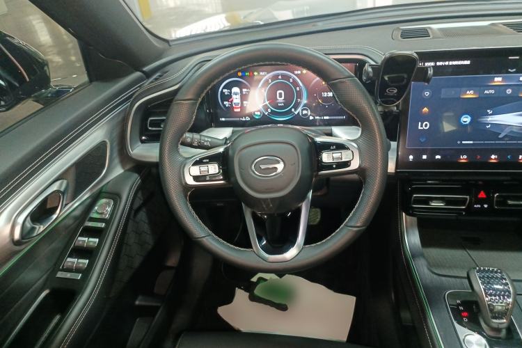 Used GAC Trumpchi GS8 2025 Linghang Series 2.0 TGDI Two-Wheel-Drive Luxury Edition 5 Seats