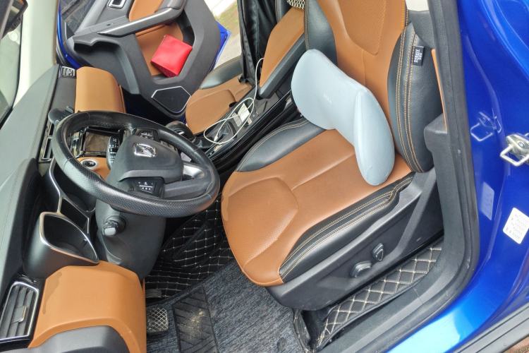 Used JMC Yusheng S330 2016 1.5L GTDi Automatic Two-Wheel Drive Prestige Edition
