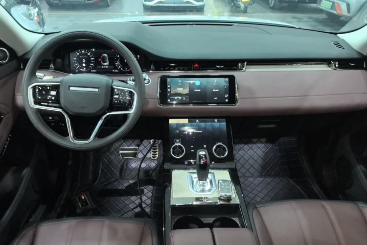 Used Land Rover Range Evoque 2022 Aurora L 249 PS R-Dynamic Luxury Edition Center Console