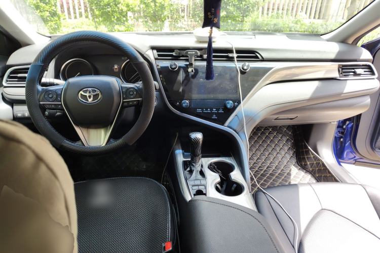 Used Toyota Camry 2019 Revised Version Dual-Engine 2.5 HG Luxury Edition Center Console
