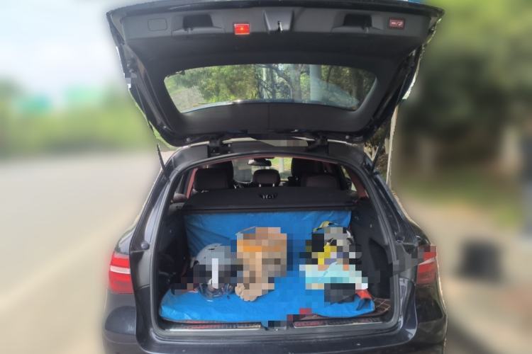 Used Mercedes-Benz GLC 2017 GLC 260 4MATIC Dynamic Edition Trunk