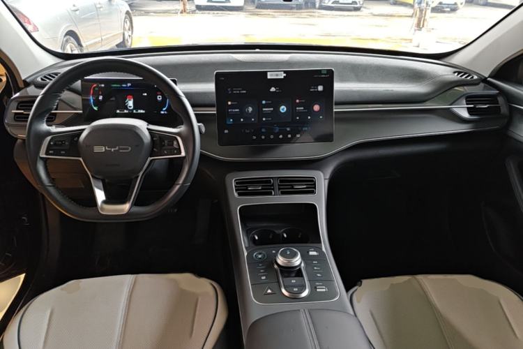 Used BYD Destroyer 05 2023 Champion Edition DM-i 120KM Prestige Model Center Console